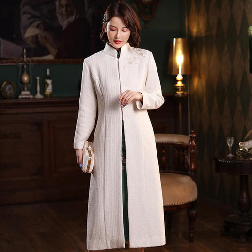 XGT-T2415古典百搭羊毛毛呢绣花长款旗袍外套 商品图2