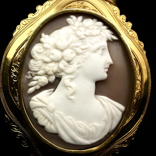 欧洲古董cameo贝雕酒神狂女项坠