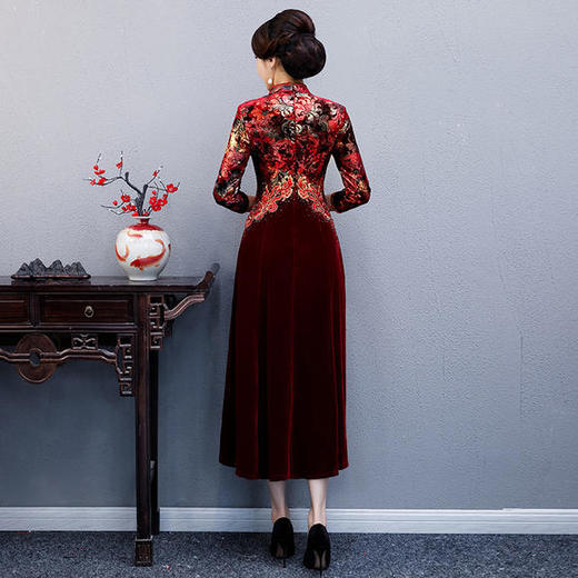 WXG19634新款2020秋季丝绒绣花旗袍 商品图1