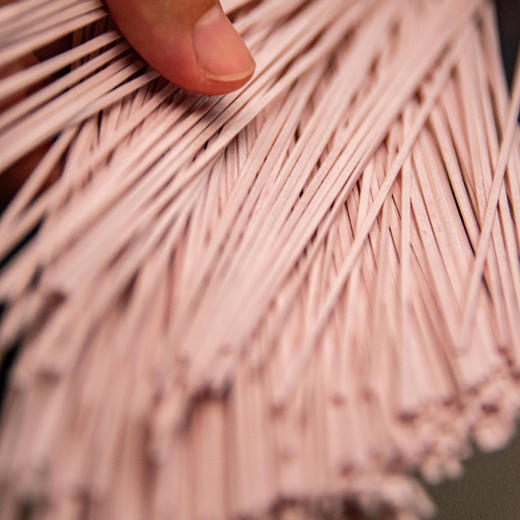 社区团购 凤归巢 有机蔬菜挂面300g*2盒（四种口味可选）附赠杏鲍菇酱1瓶 商品图3