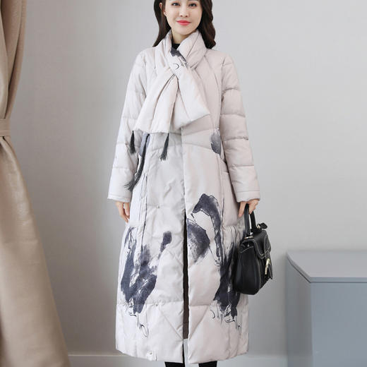 上海旗袍厂XJ-585942330889中国风复古文艺范羽绒服围脖茧型加厚女中长款过膝水墨画印花外套 商品图3