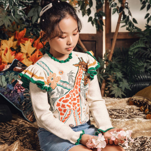女童荷绣花毛衫 商品图2