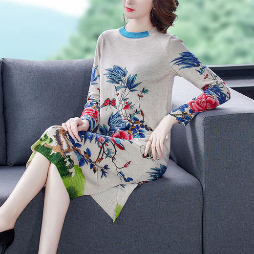 AHM-ym8169时尚过膝气质宽松印花毛衣裙 商品图1