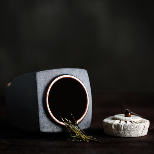 【手工复古粗陶密禅器陶瓷茶叶罐】封罐大小号茶仓居家日用红茶普洱储茶罐 商品图3