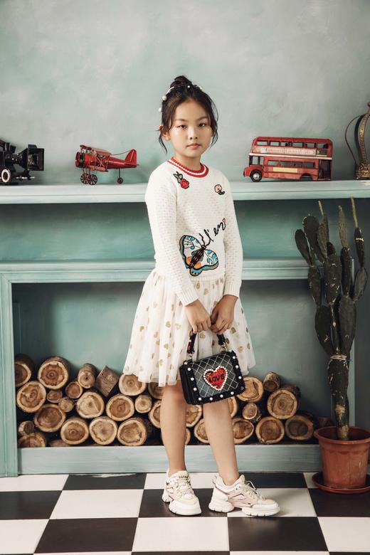 女童蝴蝶套头衫 商品图1