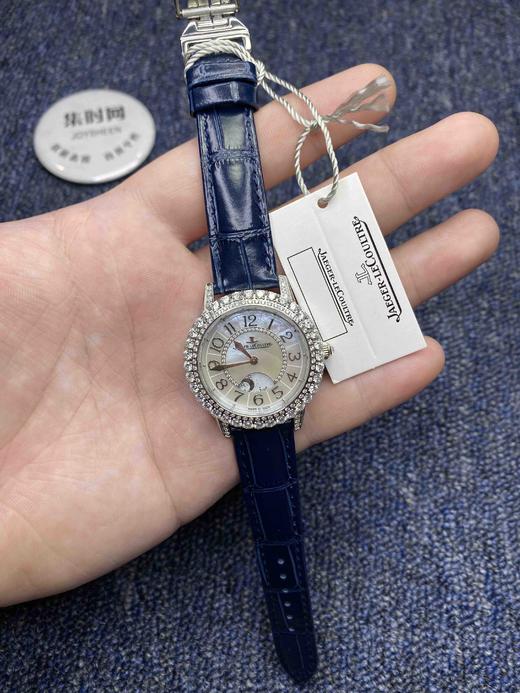 亲民版 积家 Dazzling Rendez-Vous Night & Day 约会系列月相显示珠宝腕表。本款腕表的每一个设计细节均彰显奢华大气与精准考究 商品图8