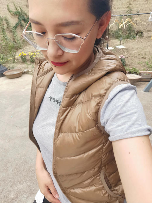 【3折清仓！】优衣库同厂 超轻便羽绒马甲 羽绒服 背心90%鸭绒 连帽 百搭短款 轻薄 不支持退货 商品图7