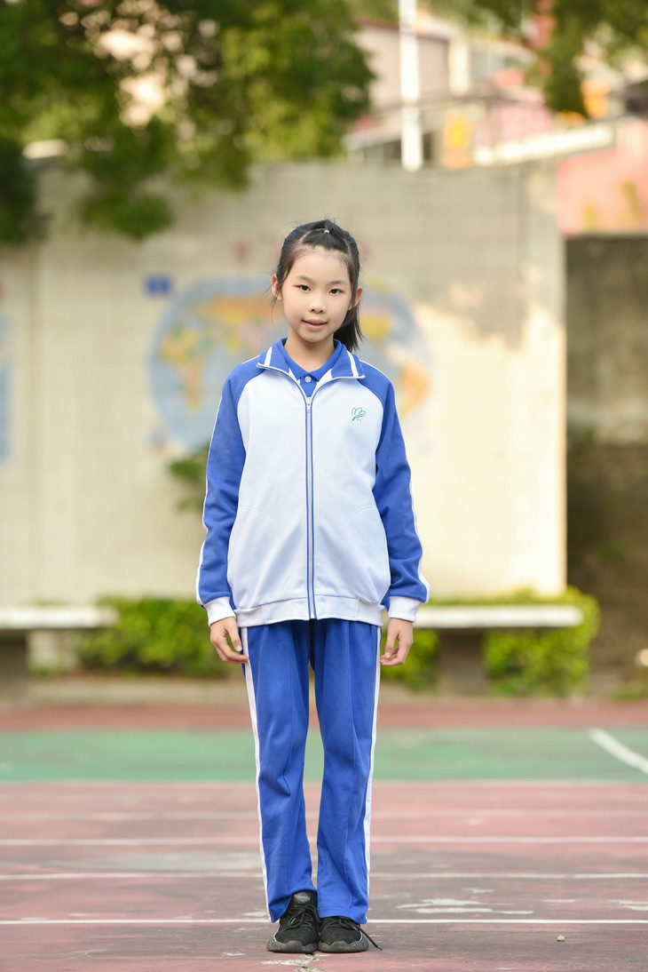 深圳校服 小学女生款冬季运动服