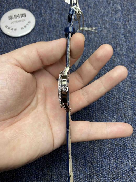 亲民版 积家 Dazzling Rendez-Vous Night & Day 约会系列月相显示珠宝腕表。本款腕表的每一个设计细节均彰显奢华大气与精准考究 商品图5