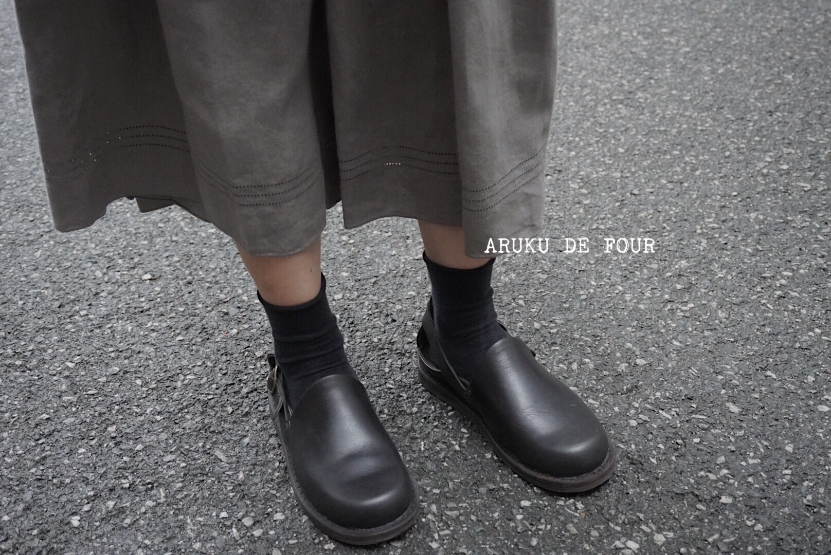 Diu 黑/棕/深棕手工制皮鞋