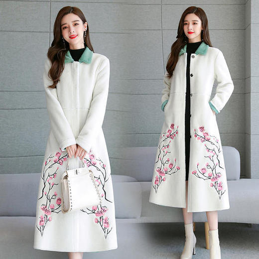 WZNH-ZMFS91053复古绣花时尚羊糕毛皮毛一体外套大衣 商品图0