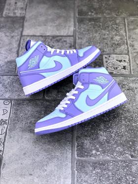 Air Jordan 1 Mid 中帮 蓝紫拼接 精雕细琢鞋型极致飞翼3D打印