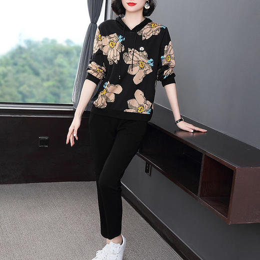 YY-2203休闲运动印花洋气大码两件套 商品图1