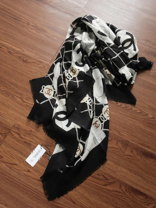 经典之作！山茶花羊绒围巾 110*200cm 商品图6