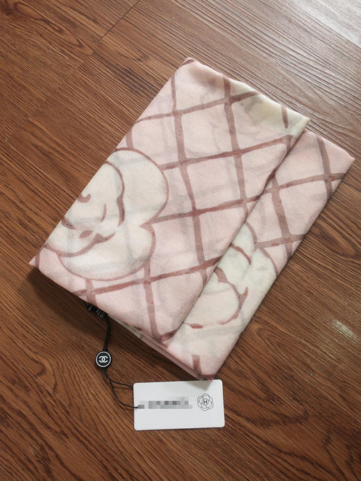 经典之作！山茶花羊绒围巾 110*200cm 商品图9