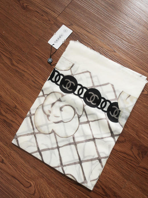 经典之作！山茶花羊绒围巾 110*200cm 商品图7