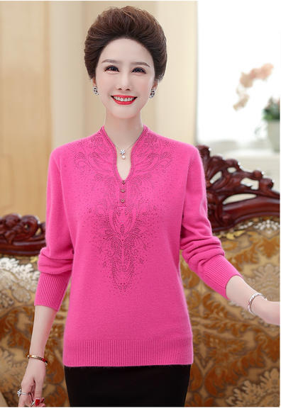 QY-JING292秋冬新款时尚V领烫钻妈妈装貂绒打底衫 商品图3