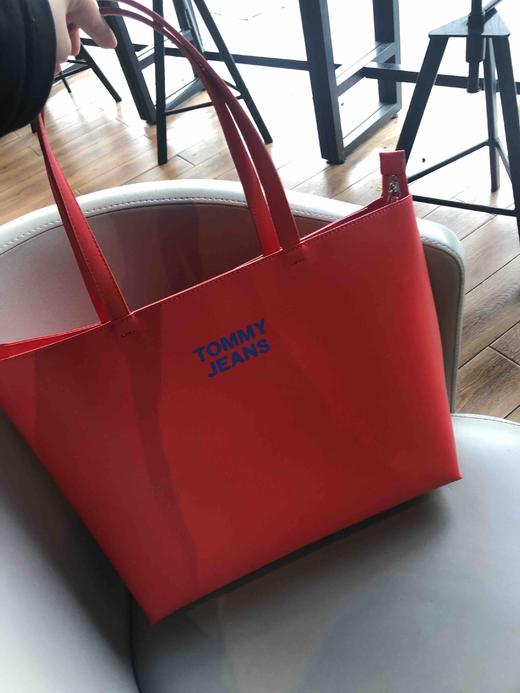 Tommy jeans 红色女款时尚休闲托特包 商品图0