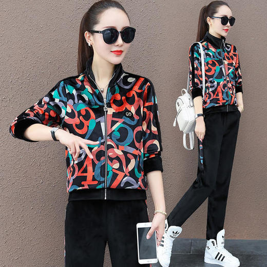 SP-298152新款洋气显瘦 印花加绒金丝绒运动套装 商品图0