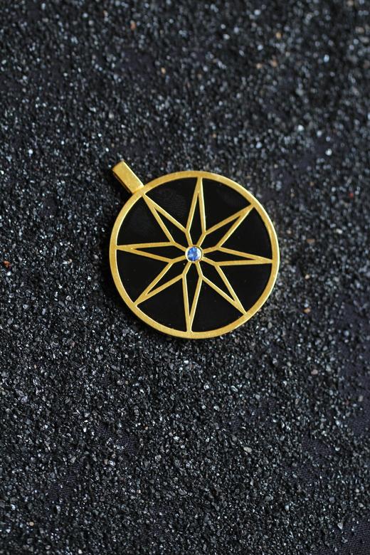 wooven无问西东蓝宝石八芒星能量吊坠