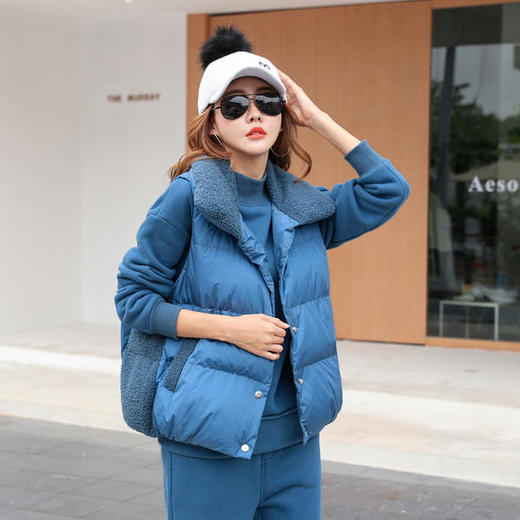 SP-LJF6298255新款时尚洋气加绒加厚半高领长袖卫衣马甲裤子三件套 商品图1