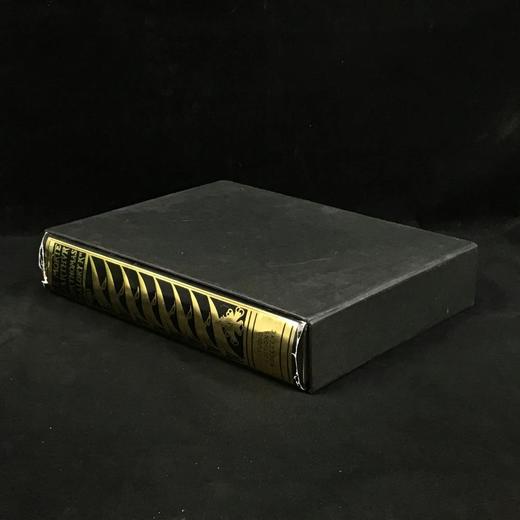 比亚兹莱经典插图 马洛礼《亚瑟王之死》（1992） 精装大16开带书匣 商品图1