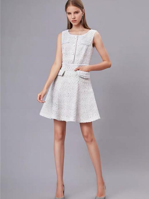 白色金丝混纺修身无袖连衣裙 商品图1