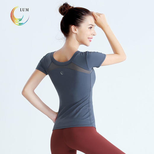 露檬瑜伽新款裸感系列瑜伽服短袖（含胸垫）LUM39123 商品图0