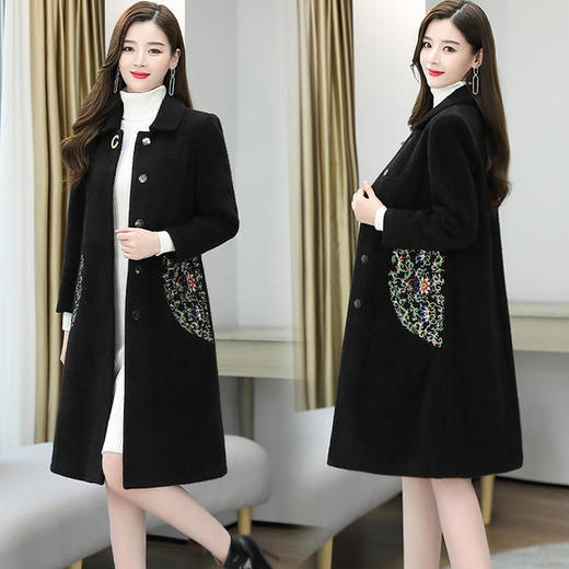 WZNH-HRYZ7173冬季修身中长款方领单排扣纯色刺绣呢子大衣 商品图3