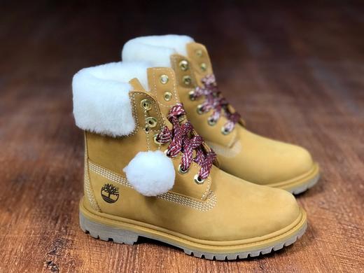 Timberland 续冰淇淋少女风格热卖款 再现添柏岚限量款shearling 蝴蝶毛球款 商品图1