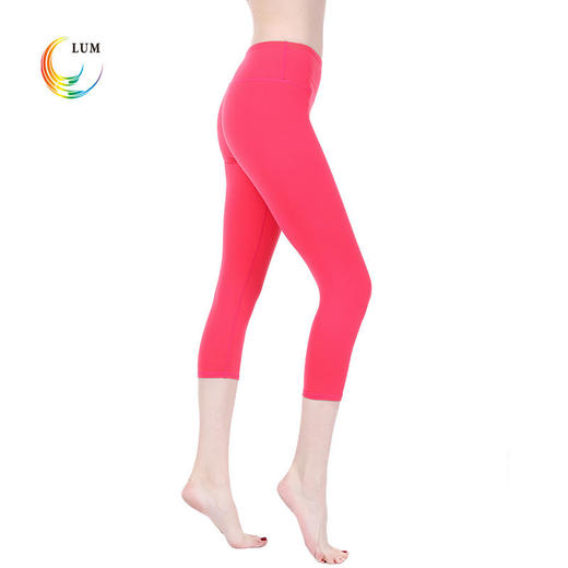 LUM79125露檬瑜伽基础版中高腰瑜伽七分裤 商品图3