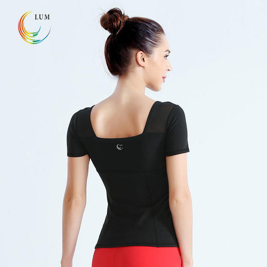 露檬瑜伽新款裸感系列瑜伽服短袖（含胸垫）LUM39122 商品图3