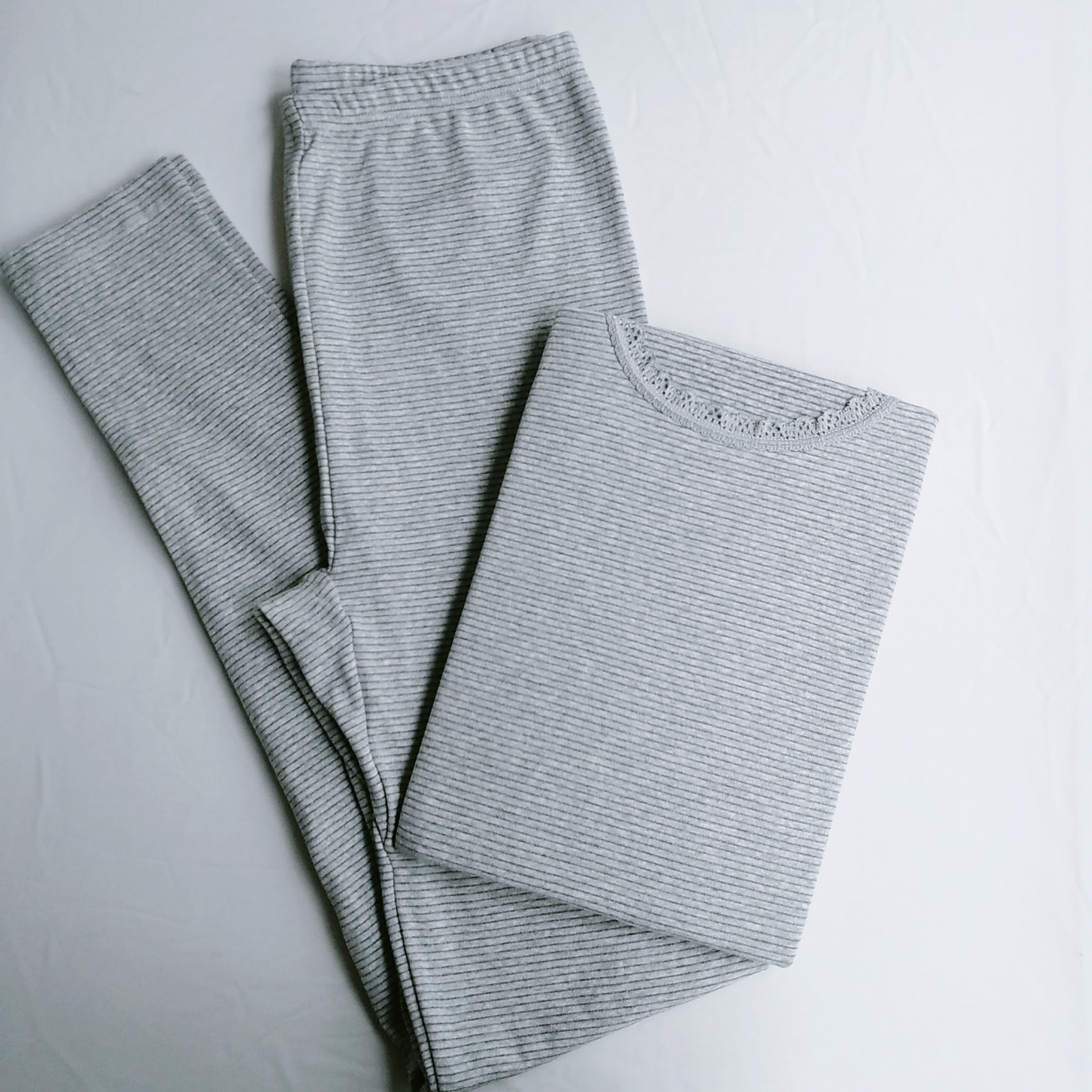 WD020女式竹炭纤维圆领套装