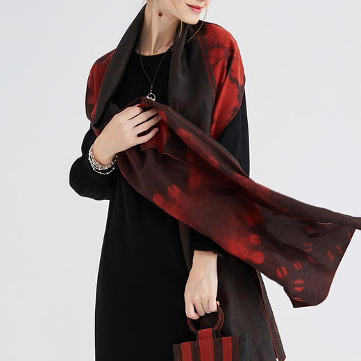 TANGY Collection / 天意精品 暗香系列 莨绸印染围巾 商品图2