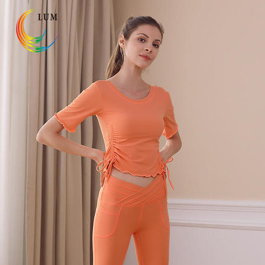 LUM39666露檬2020轻薄裸感瑜伽短袖 商品图0