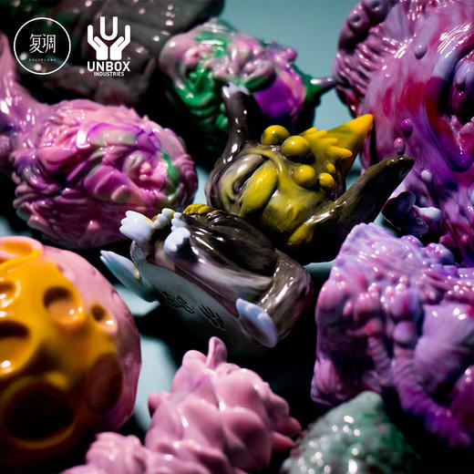 Unbox 来者是谁 系列四 盲盒 摆件 搪胶 限定 WHO GOES THERE Wave 4 商品图0