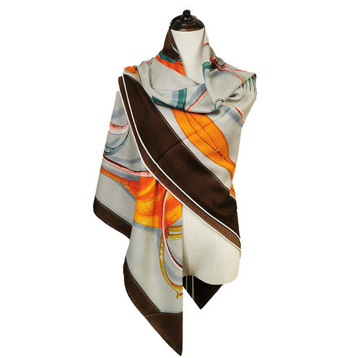 羊绒大方巾 30%真丝70%羊绒 140*140超大方巾 商品图0