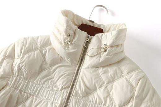 WLZD-2024303宽松保暖遮肉显瘦抽绳温暖90白鸭绒羽绒服 商品图3