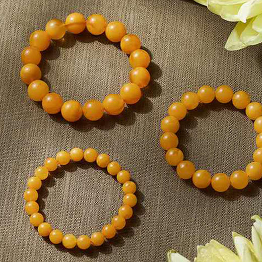 色如蜜光如蜡外有脂光内有宝光的鸡油黄蜜蜡手串和吊坠 商品图3