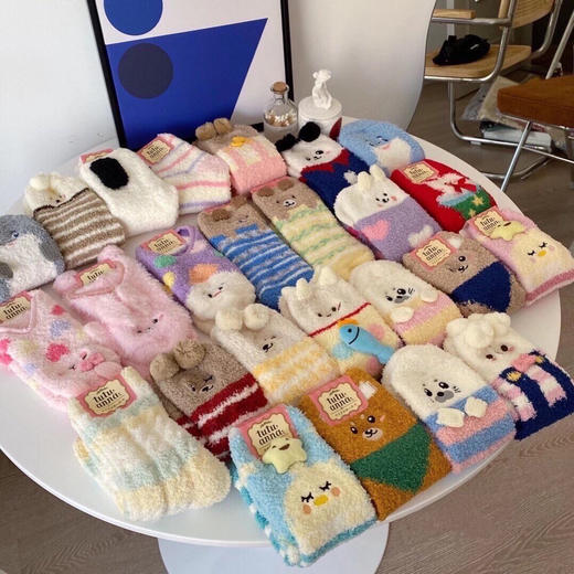 【随机发货】日系tutu地板袜珊瑚绒袜子加厚保暖中筒秋冬季加绒家居睡眠月子袜（5双） 商品图0