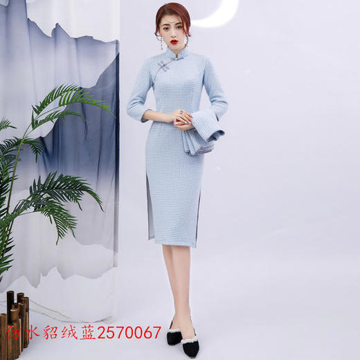 SYK-2570067新款复古气质水貂绒斗篷披肩旗袍两件套 商品图3
