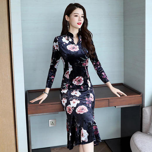 WZNH-BBL1096潮流简约个性显瘦修身百搭立领长袖连衣裙 商品图2