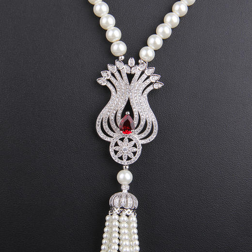 上海旗袍厂NM-MYL-201810263秋冬时尚经典天然贝壳珍珠项链女锆石吊坠毛衣链长款项饰颈链 商品图8