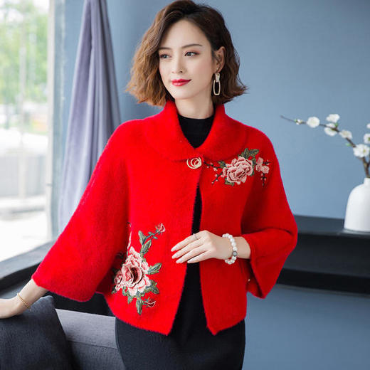 FCY-MB8206新款时尚气质加厚仿貂绒绣花短款斗篷披肩外套 商品图2