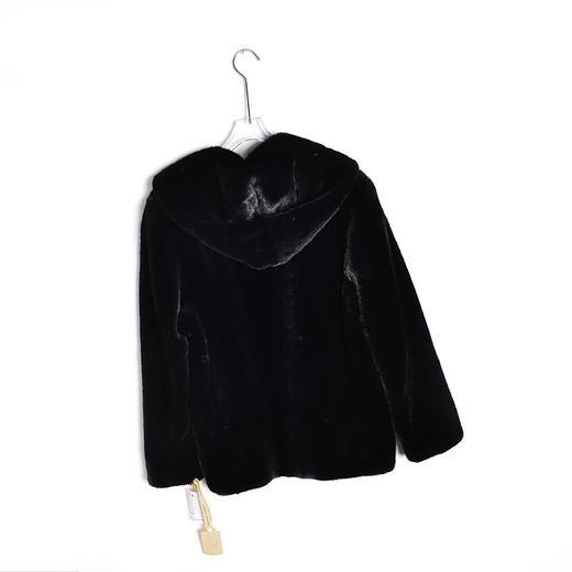 【亨帝诗】10658 黑色皮草大衣 69