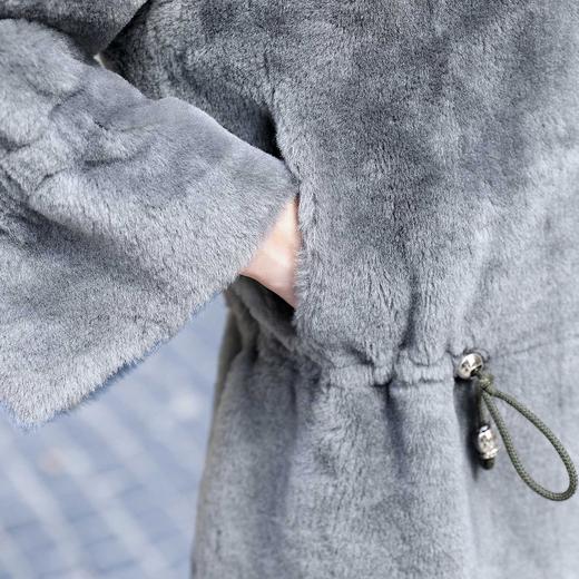 YFN-FP18301皮毛一体皮草外套女短款连帽2020新款大码真皮羊剪绒显瘦大衣 商品图3