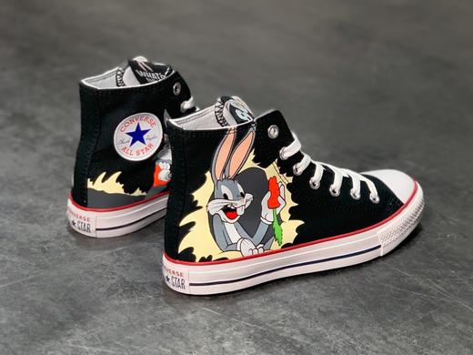 Bugs Bunny x Converse 兔八哥联名 当Converse遇见兔八哥，可爱俏皮的全新系列准备就绪 商品图0