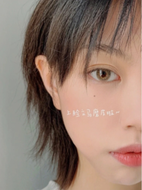  美颜般的磨皮妆感 是尔木萄实力超A散粉给滴