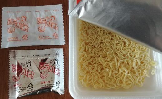 八道 泡菜味快餐面86g팔도 김치도시락면86g 商品图1