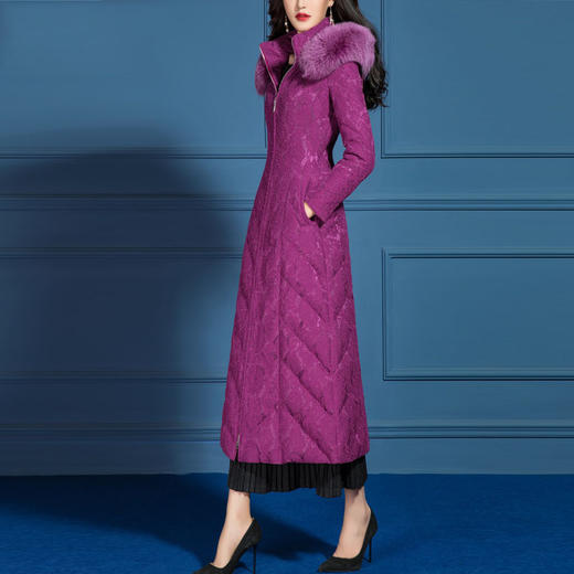 SSGS-YL242女中长款时尚收腰显瘦狐狸毛领加厚白鸭绒羽绒服 商品图0